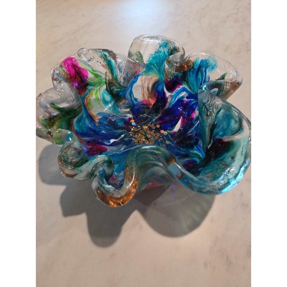Handmade Resin Wavy Edge Bowl Decoration Gift